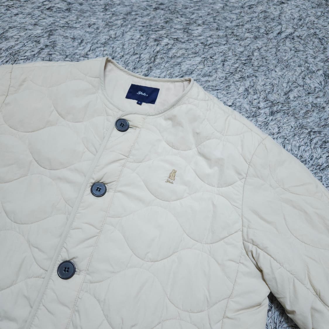 예일yale) L 남자 웜업 퀄팅자켓 아이보리 / 왕눈이샵 상품이미지4