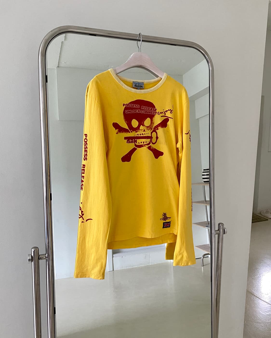 비비안웨스트우드 스컬 롱슬리브 상품이미지1