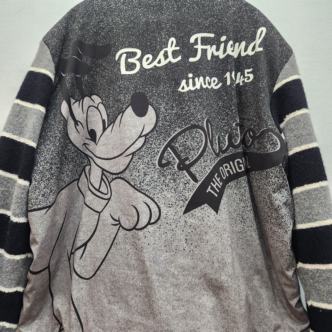 디즈니 플루토 백프린팅 집업(앞니트뒤점퍼) L(남여공용) 상품이미지4