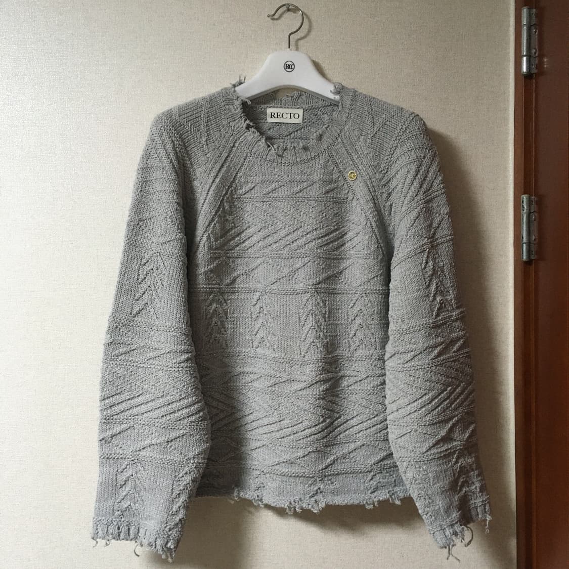 렉토 디스트레스드 니트 상품이미지1