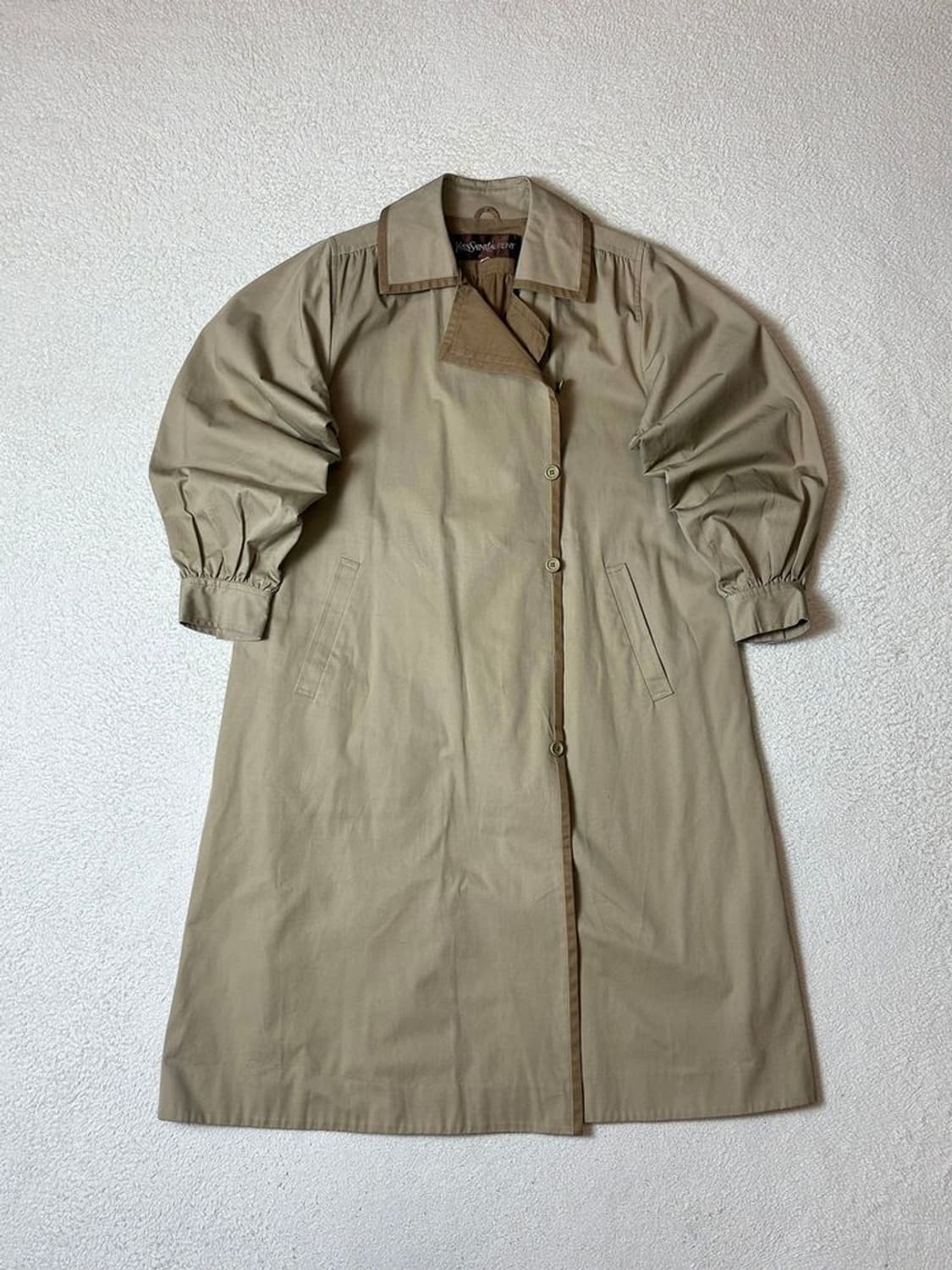 입생로랑 90's 플리츠 벌룬 트렌치 코트 PN7554 상품이미지1