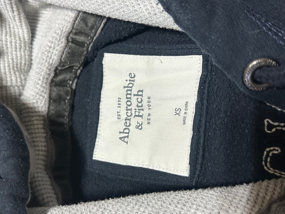 아베크롬비 딱붙핏 후드티 xs 상품이미지2