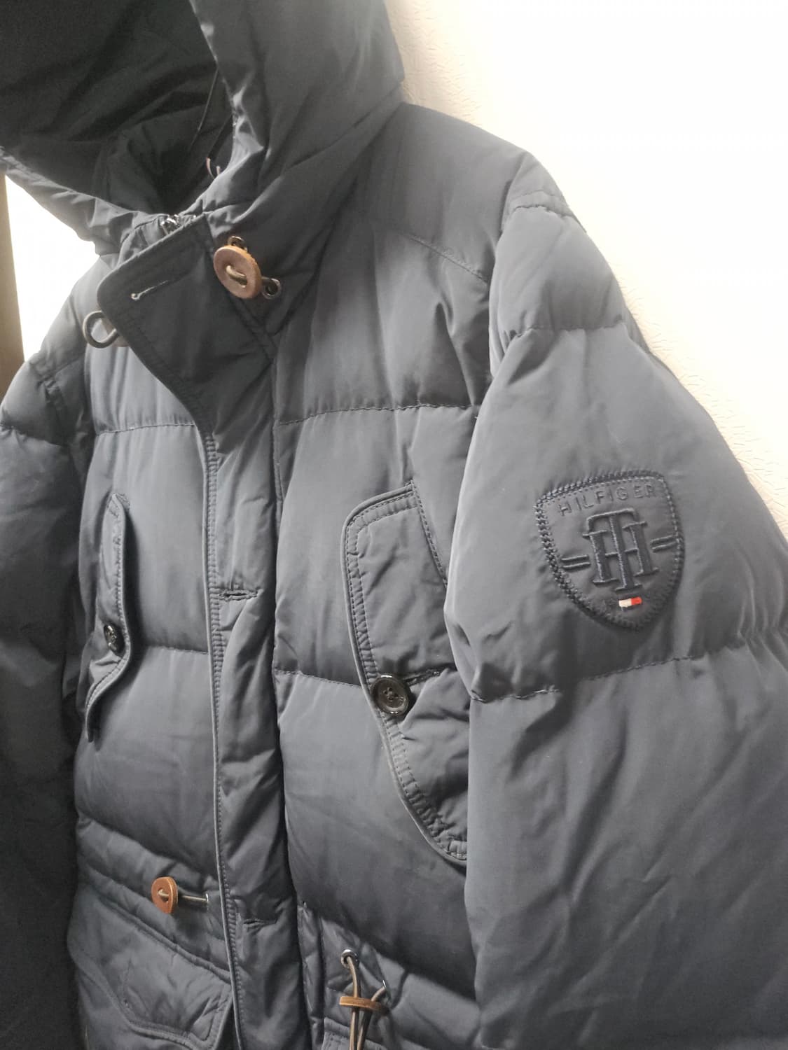 타미힐피거 네이비 후드 패딩 점퍼  M 상품이미지2