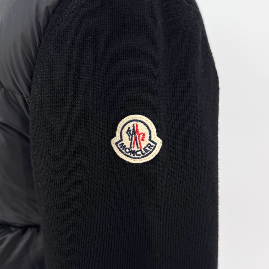 [L사이즈] 몽클레어 니트패딩 집업 가디건 블랙 상품이미지6