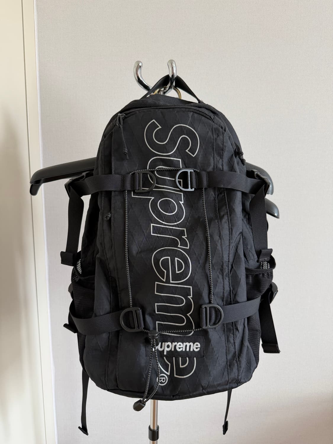 18fw 슈프림 백팩 상품이미지1