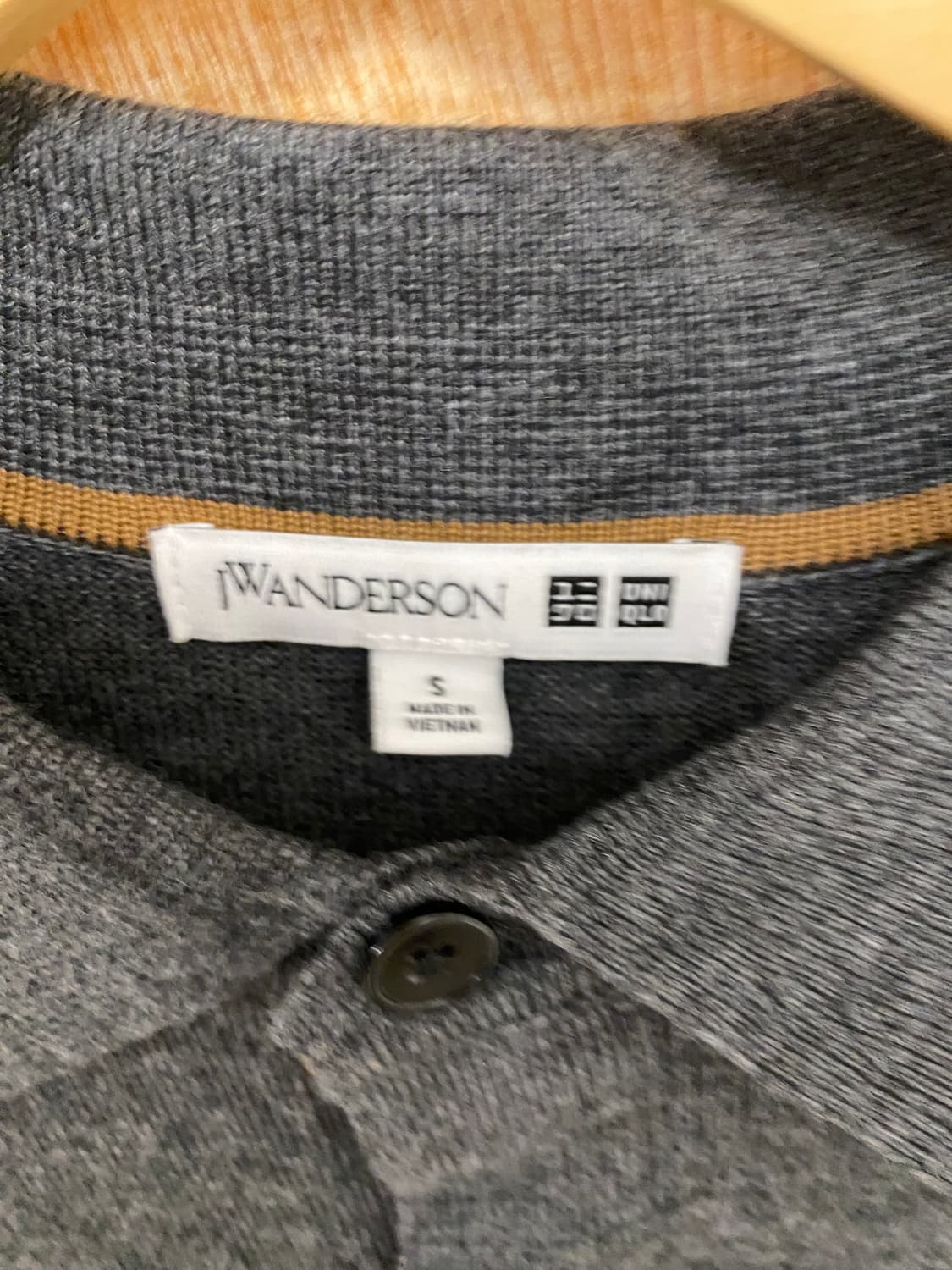 JW ANDERSON x UNIQLO knit collar t-shirt 상품이미지6