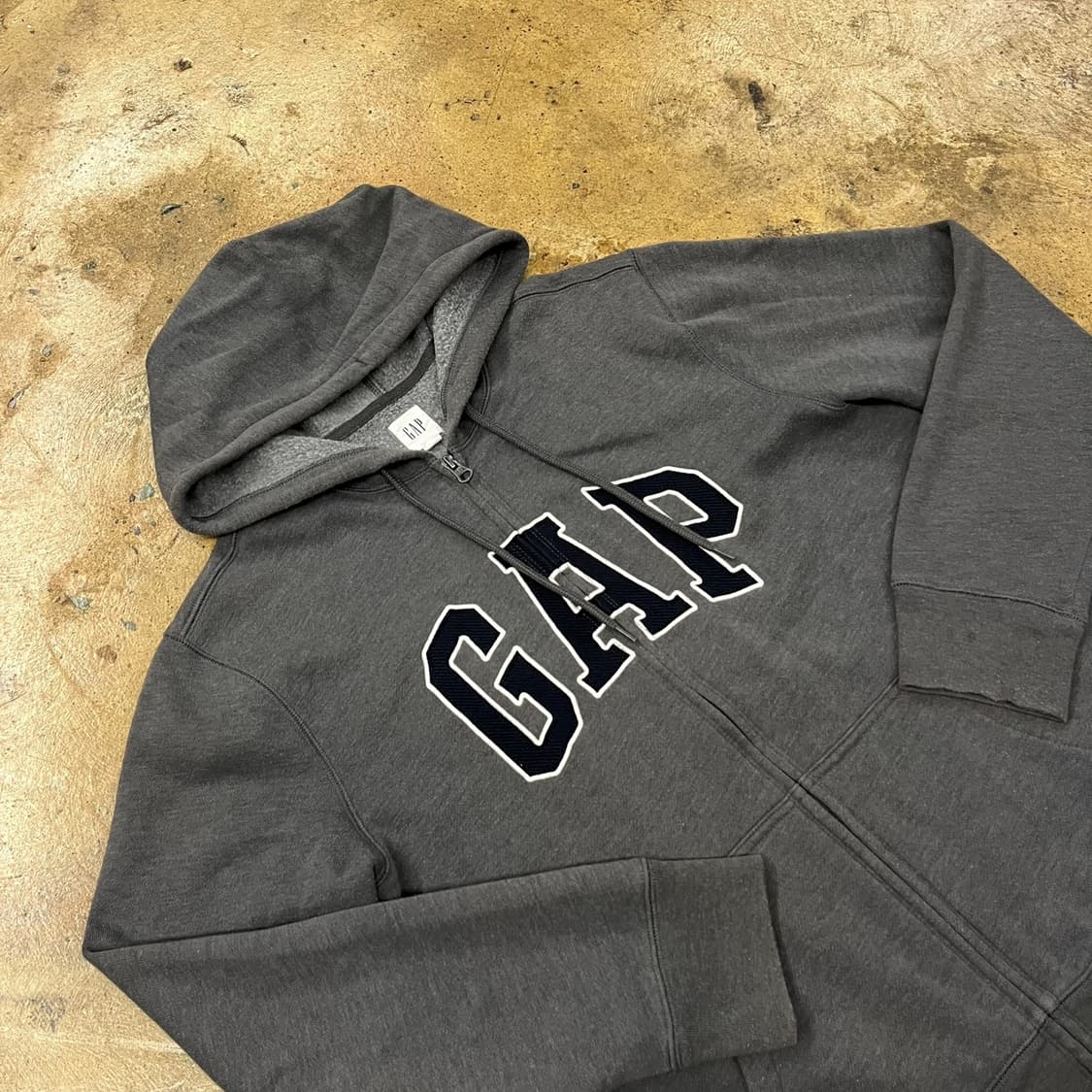 갭 그레이 후드집업 상품이미지1