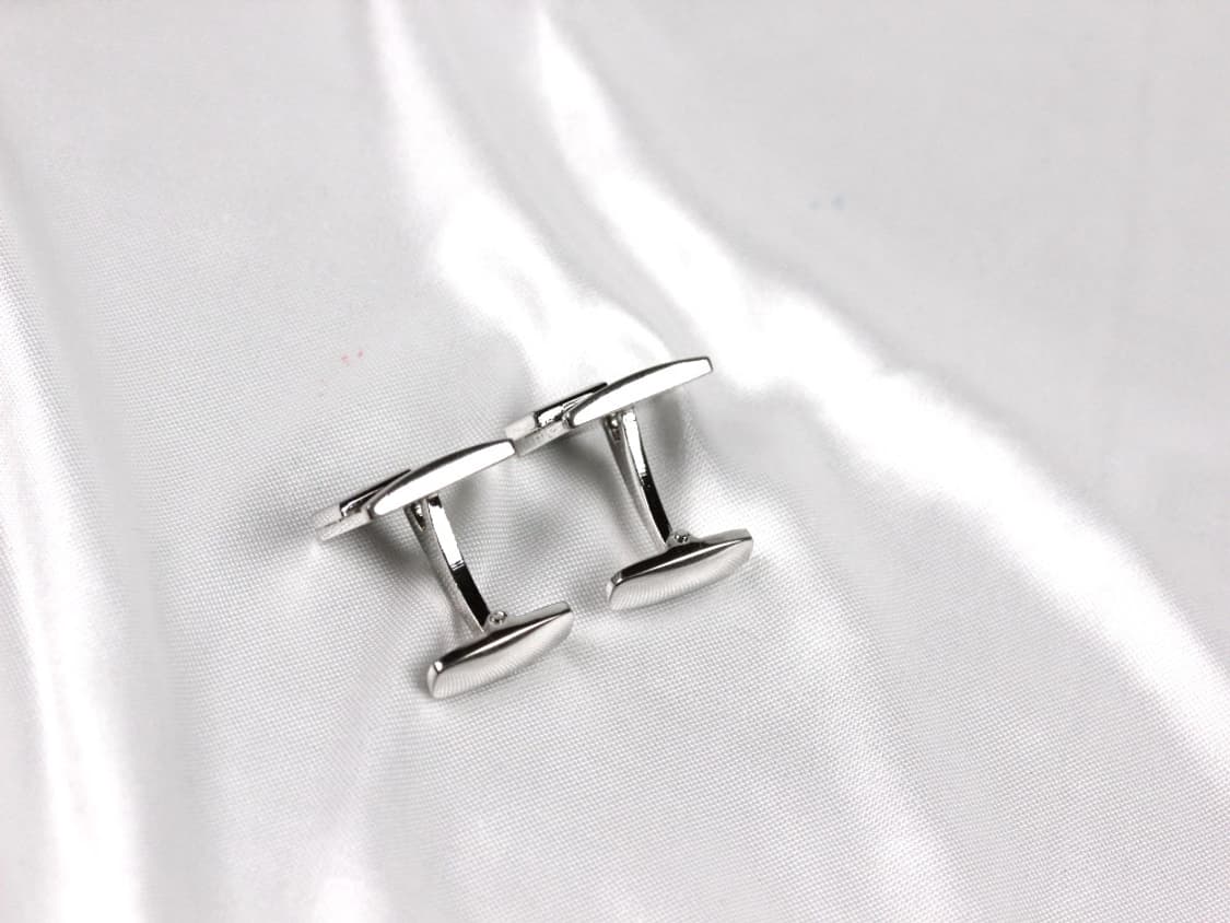 입생로랑 A등급 5.2cm 남자 명품 넥타이핀 커프스 세트 상품이미지6
