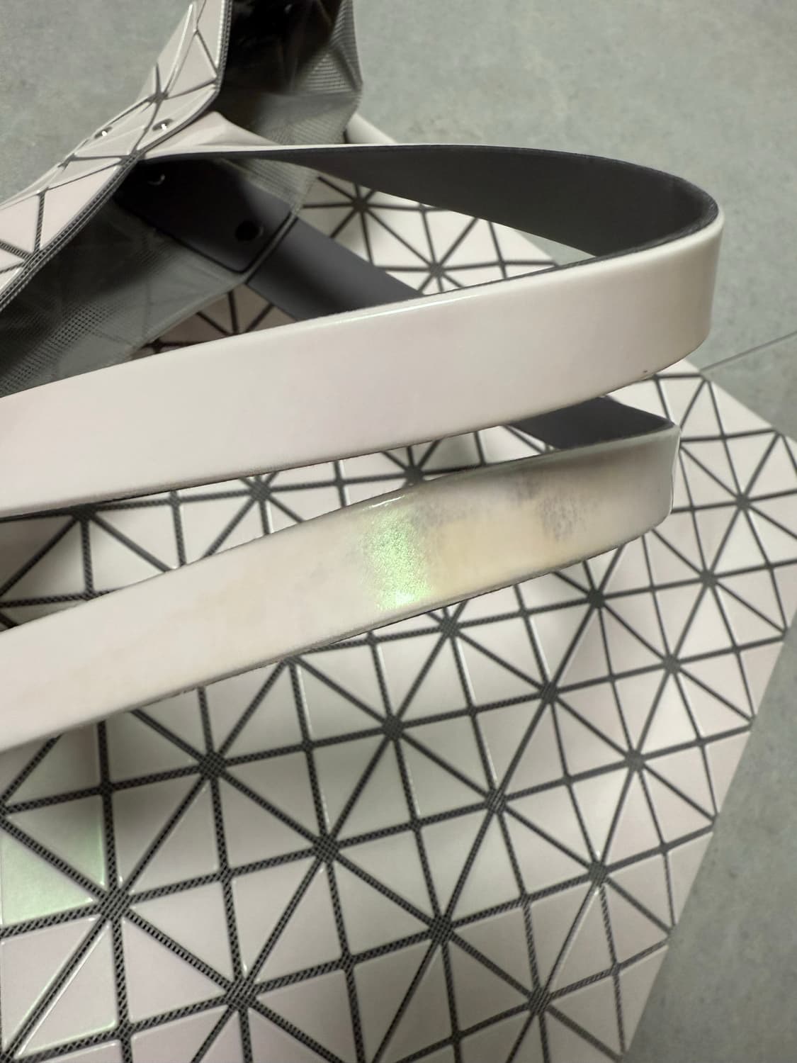 이세이미야케 바오바오 프리즘 토트백 루센트 상품이미지5