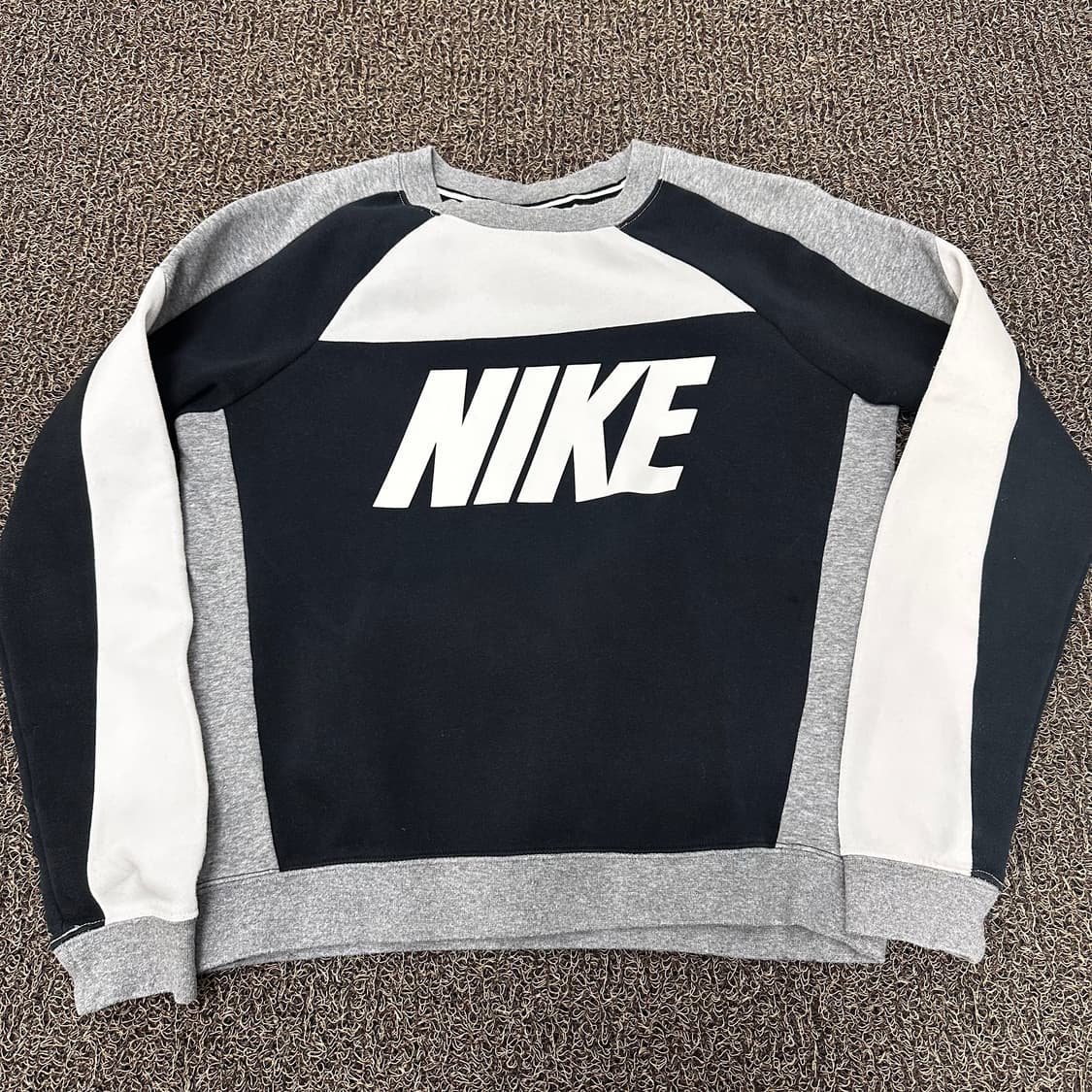 NIKE 나이키 여성 기모 맨투맨 S 상품이미지1