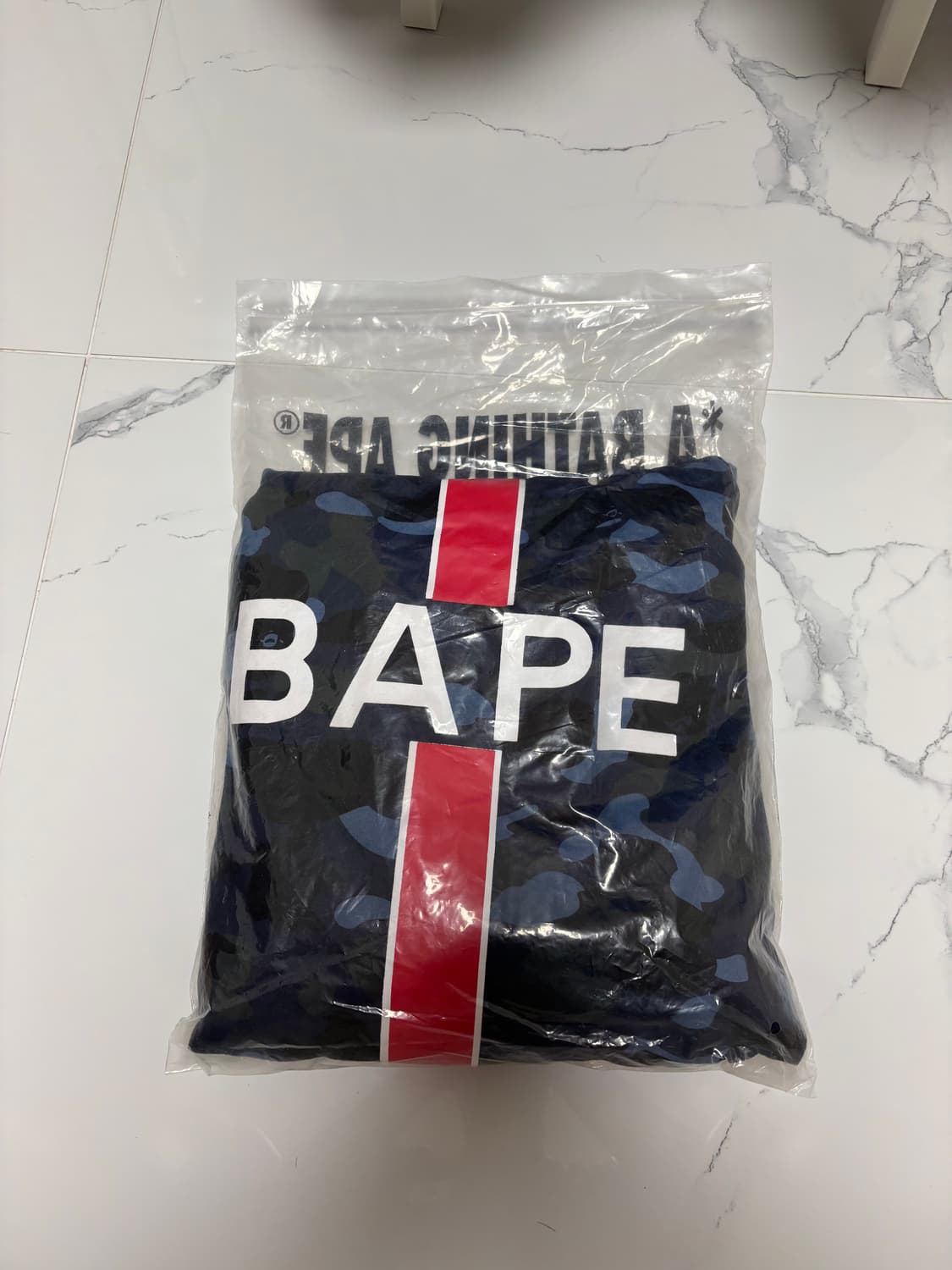 새상품 베이프 파리생제르망 샤크후드 L 상품이미지5