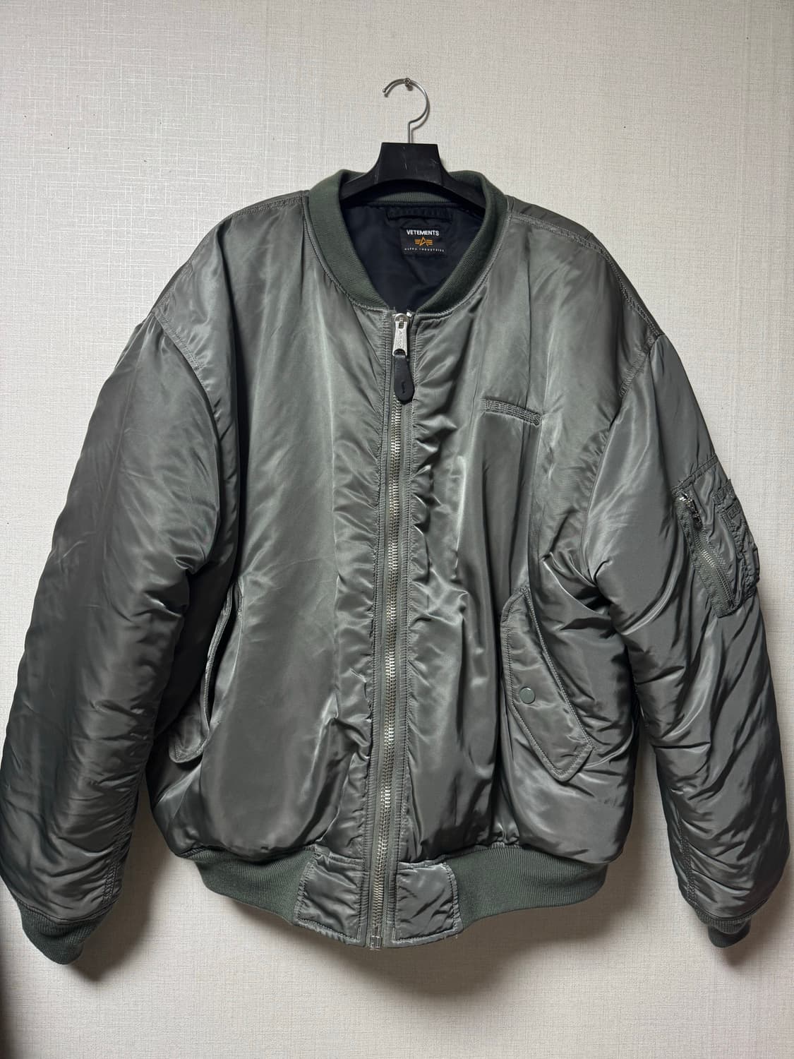 베트멍X알파인더스트리 콜라보 리버시블 봄버자켓 상품이미지4