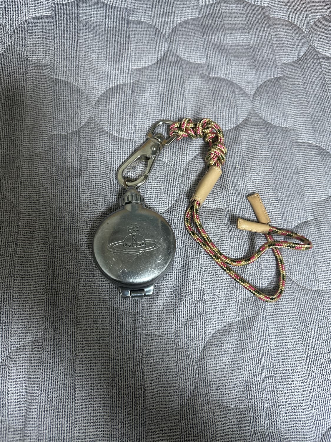 비비안 웨스트우드 휴대용 재떨이 상품이미지1