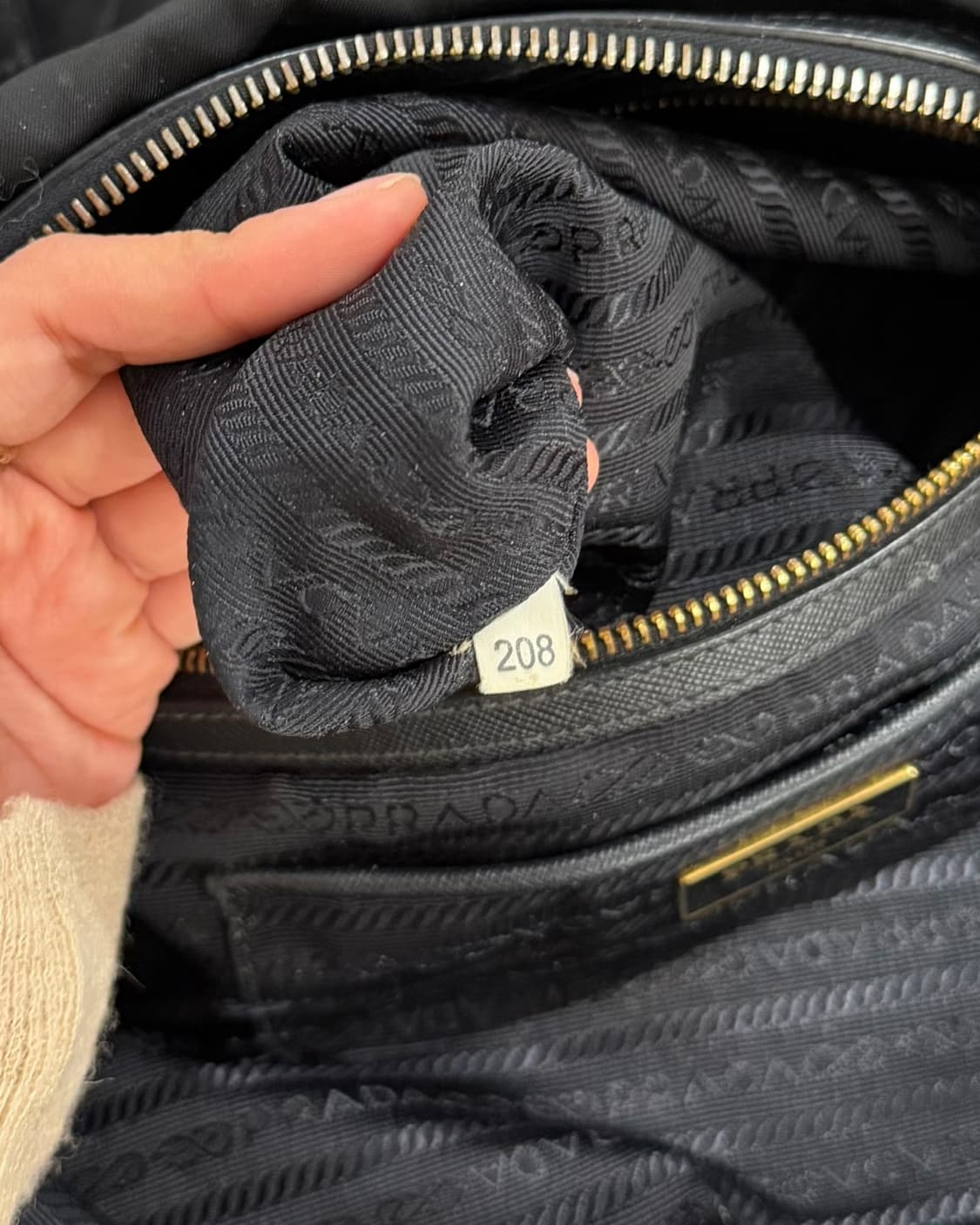 프라다 블랙 포코노 나일론 사피아노 쇼퍼백 상품이미지8