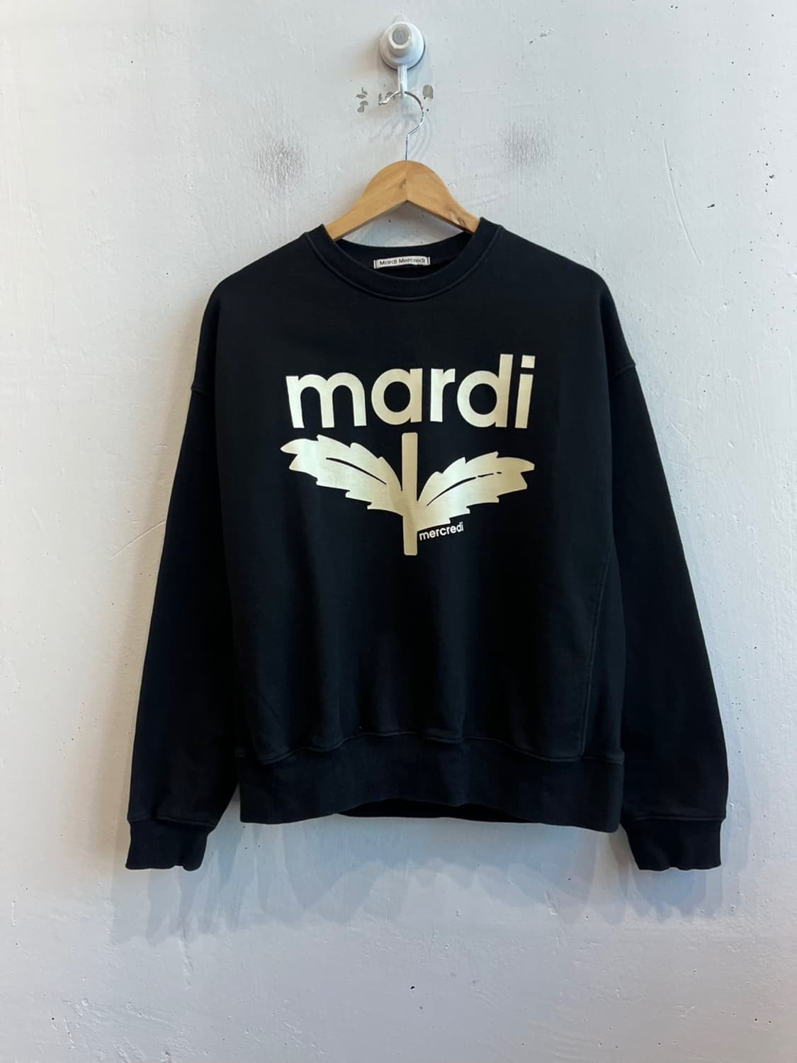 마르디 메크르디 맨투맨 상품이미지1