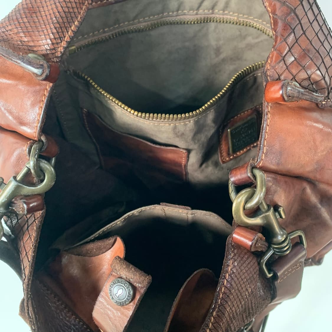 캄포마지 엠보싱 토트백 상품이미지5