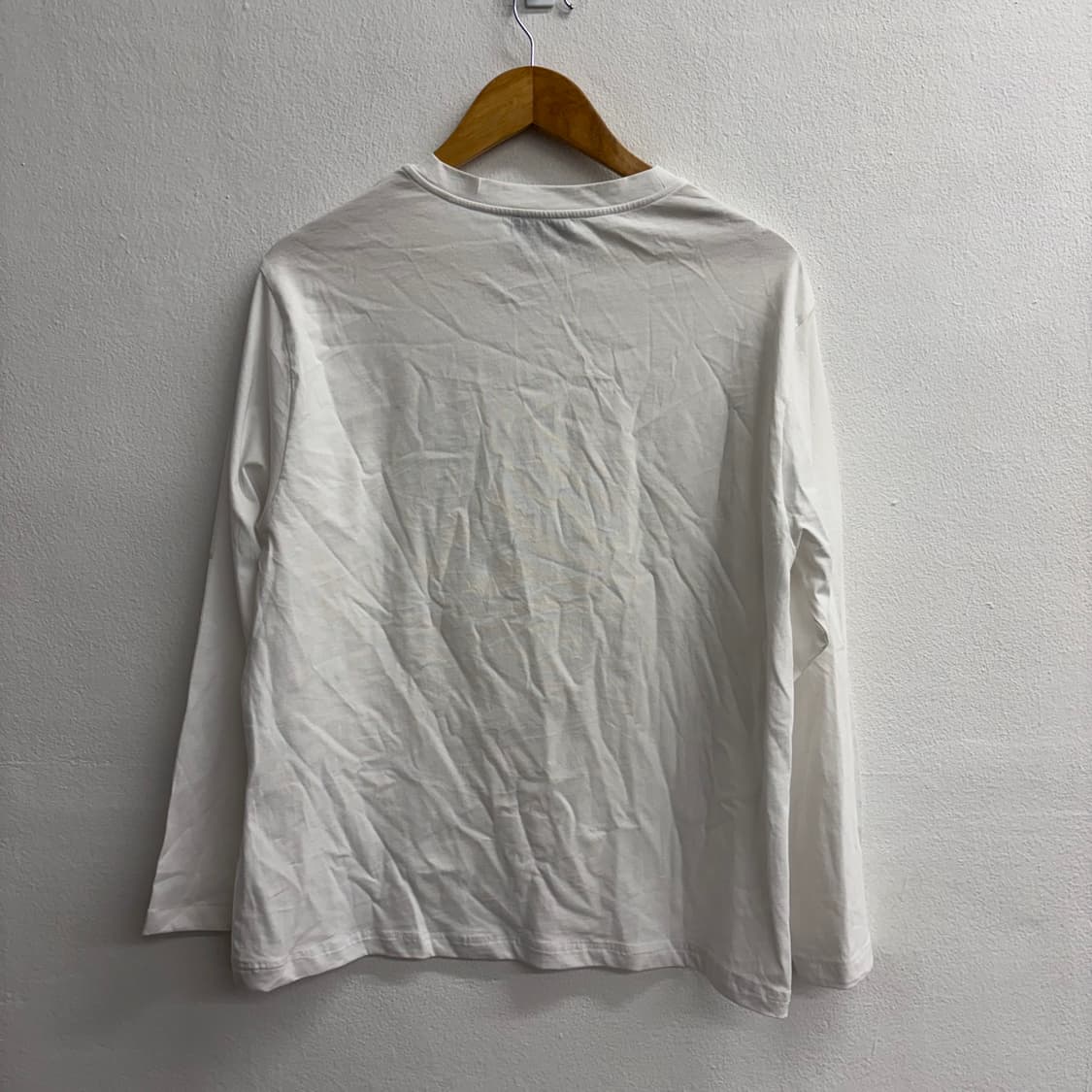 A.P.C. 프랭키 화이트 로고 긴팔 티셔츠(M) 상품이미지2