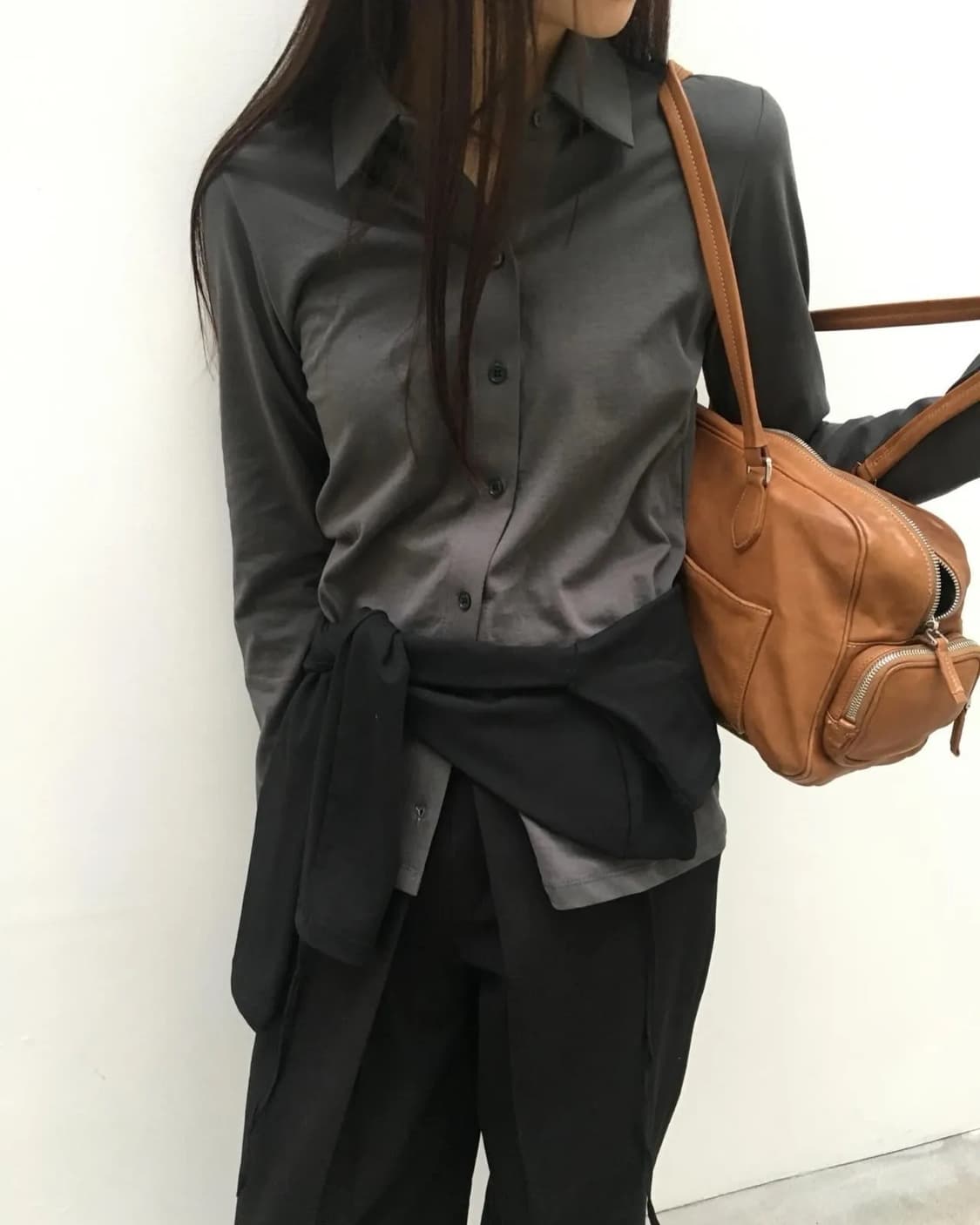 브리드 싱글코튼셔츠 차콜 상품이미지1