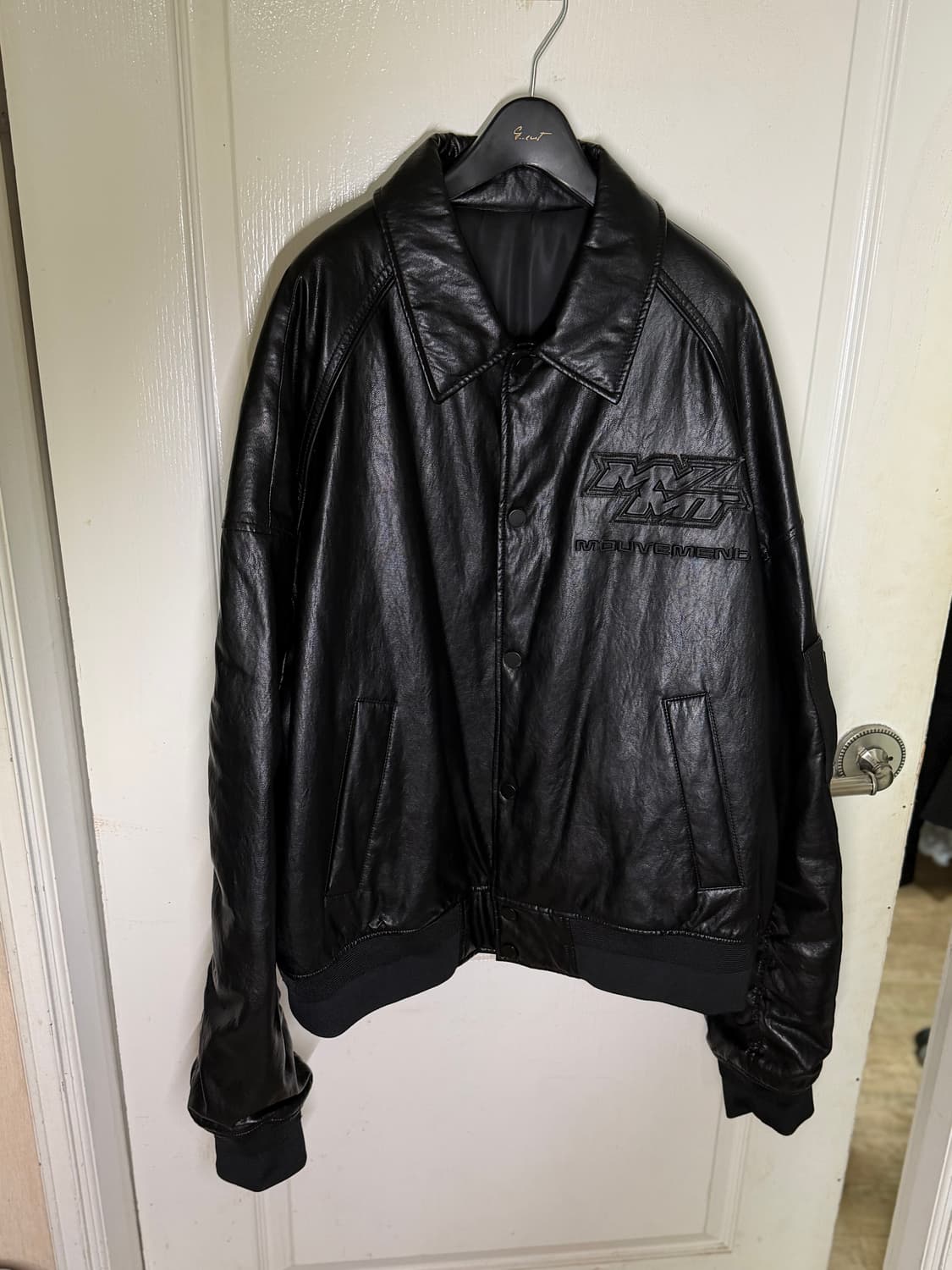 [50] 준지 페이크레더 바시티 자켓 상품이미지1