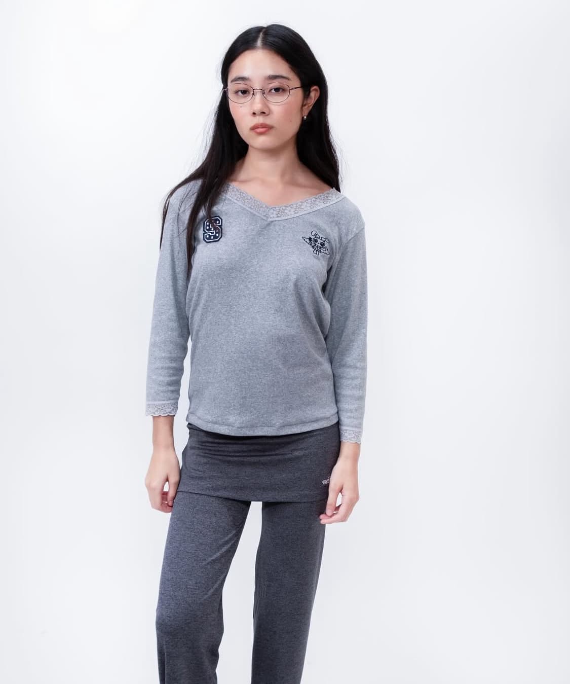 샬롬 클럽 BUDDY LACE TOP GRAY  상품이미지1