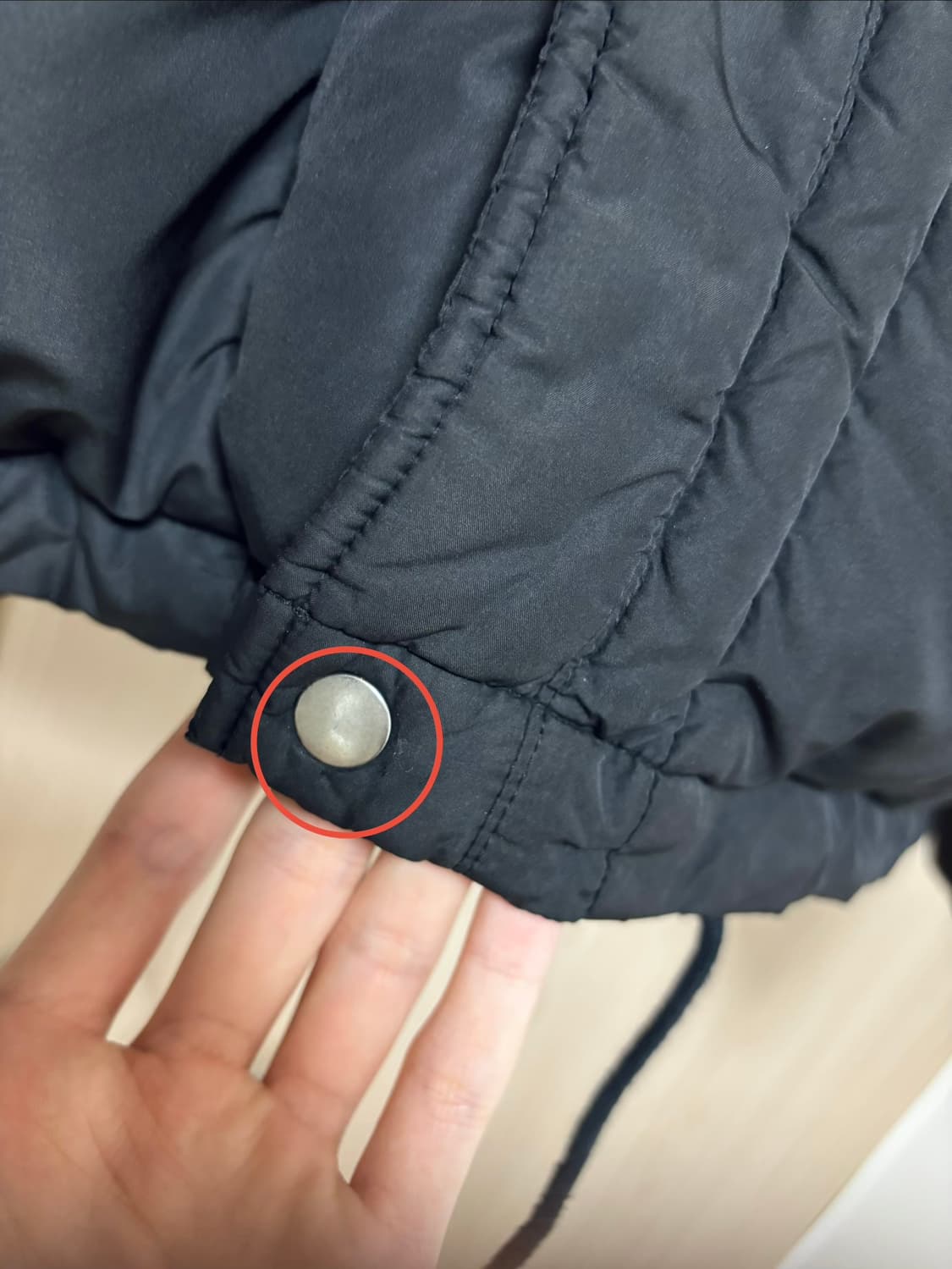 (3) 폴리테루 스냅 다운 패딩 블랙 23FW 상품이미지4