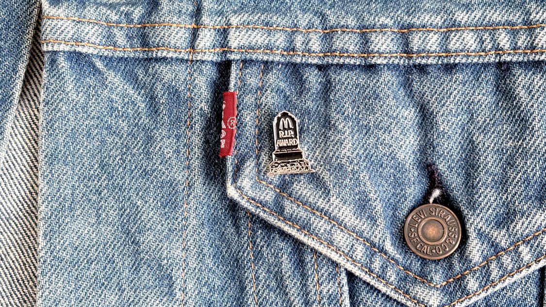 맥도날드 빈티지 크루 핀뱃지 라펠핀 ‘R.I.P. Award’ 상품이미지8