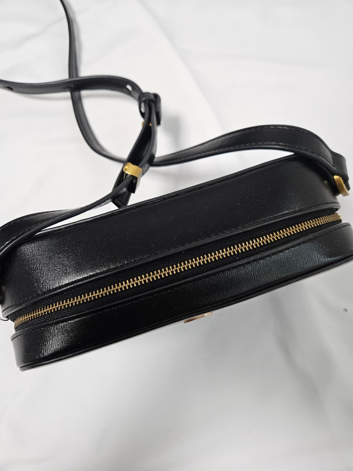 oro 오로 클래식 메스틴백 크로스백 가방 라퍼지포우먼 상품이미지4