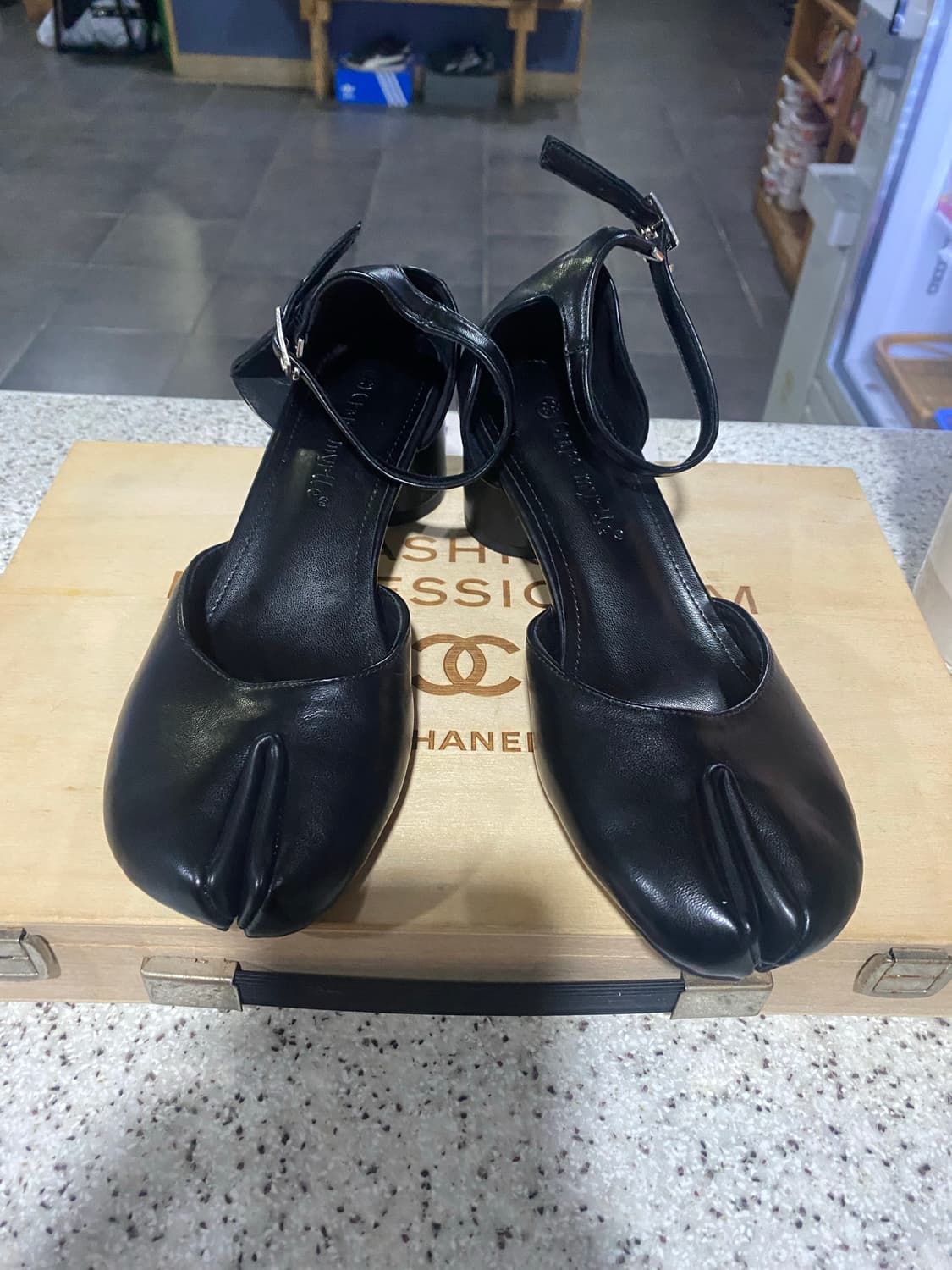 Grape myrtle 검정 구두 38사이즈 상품이미지1