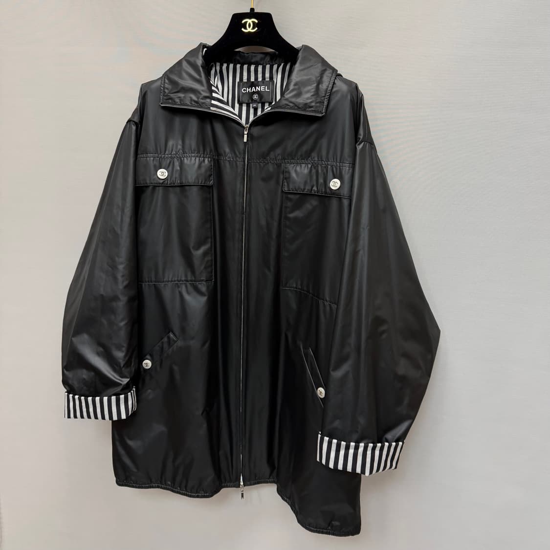 샤넬 블랙 나일론 코코 비치 쉘 파카 재킷( 여성 오버핏 ) 상품이미지3