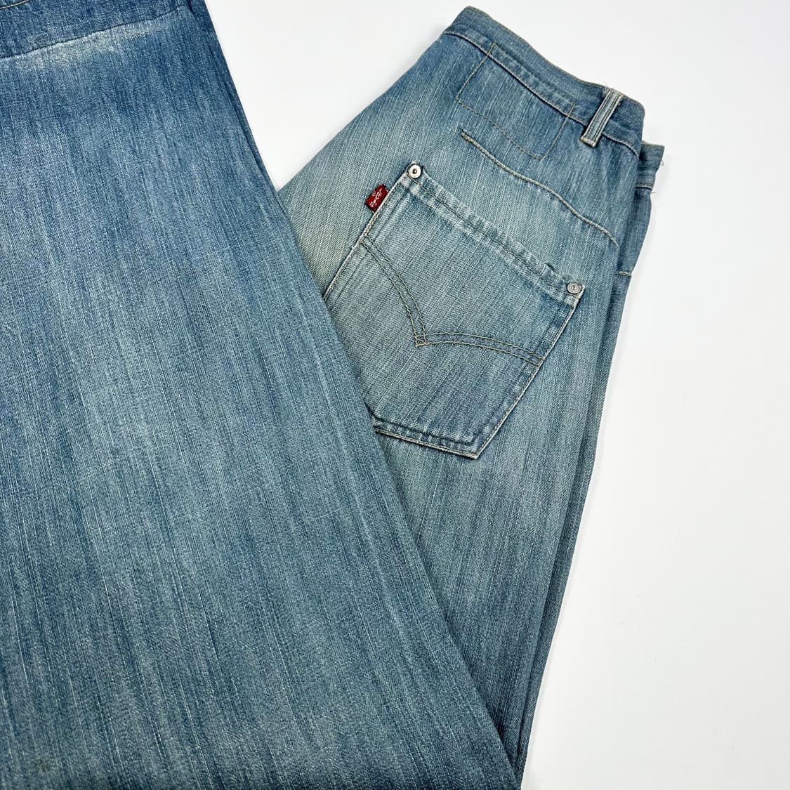 리바이스 엔지니어드 워싱 데님팬츠 (30인치) 상품이미지1