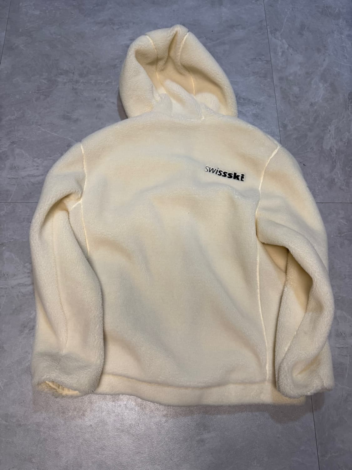 데상트 상품이미지2