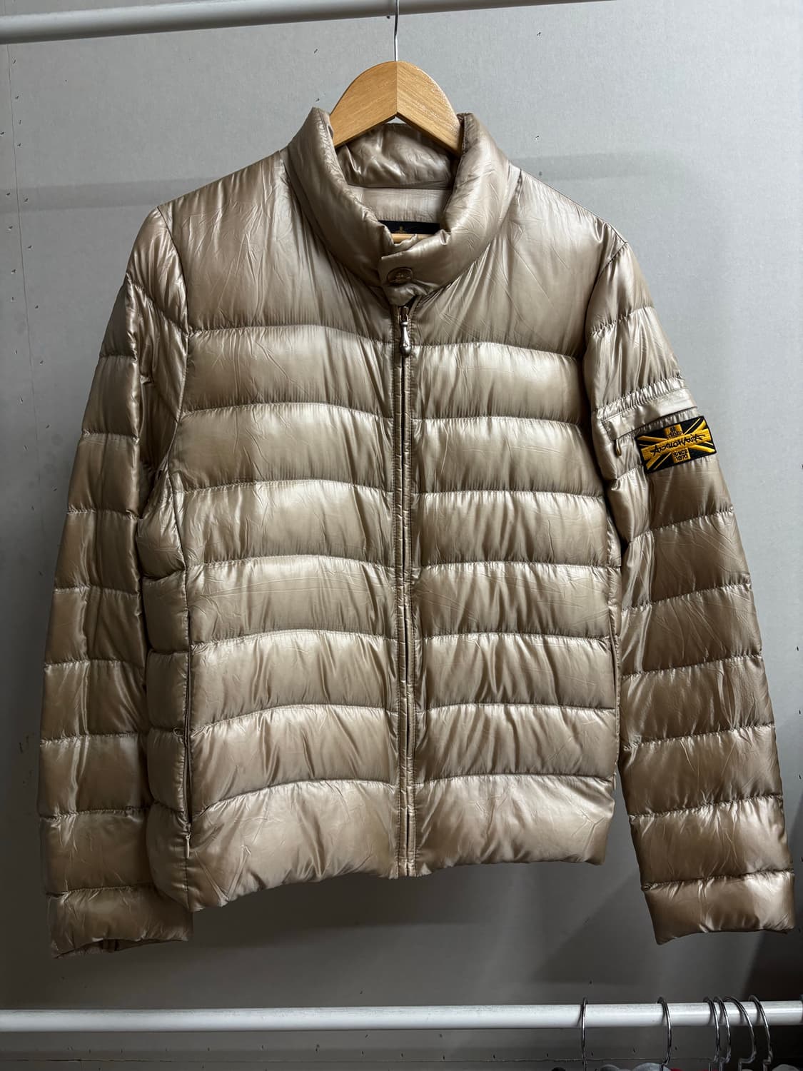 비비안 웨스트 우드 아카이빙 경량패딩 상품이미지1