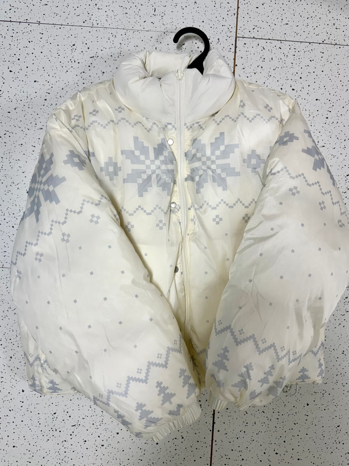 케즈 리버서블 클라우드 다운 패딩 크림 상품이미지5