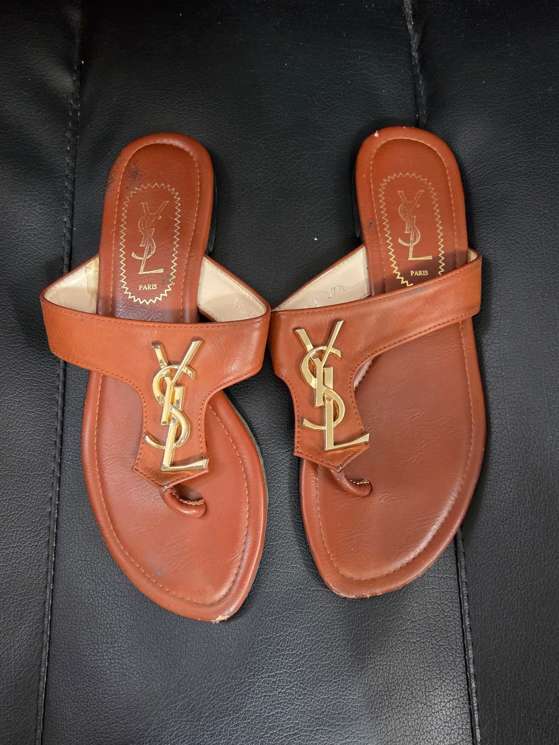 (정품) [입생로랑] 카상드르 가죽 쪼리 플랫 샌들 | 00040 상품이미지5