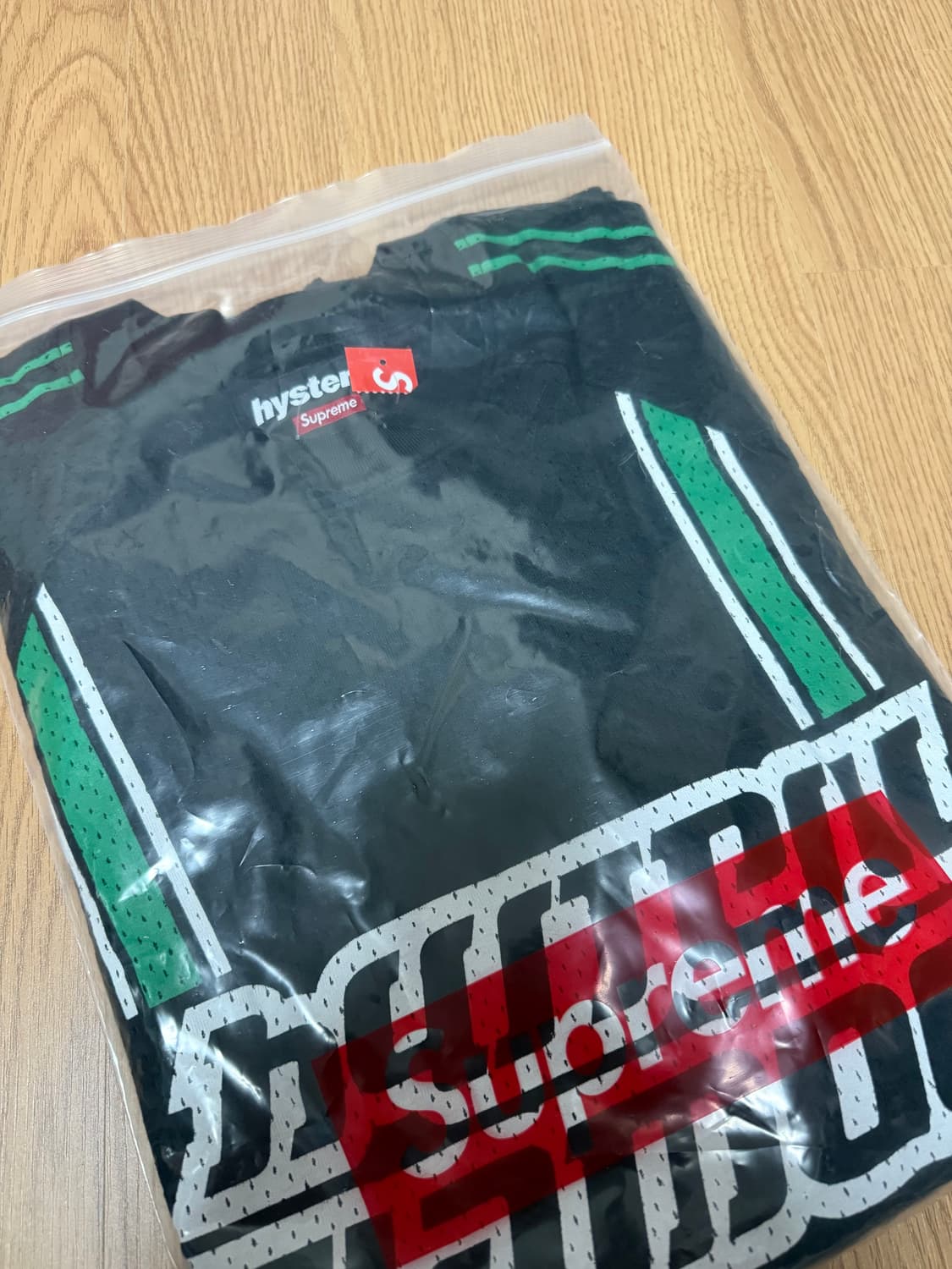 슈프림 X 히스테릭 글래머 메쉬 롱슬리브 상품이미지1