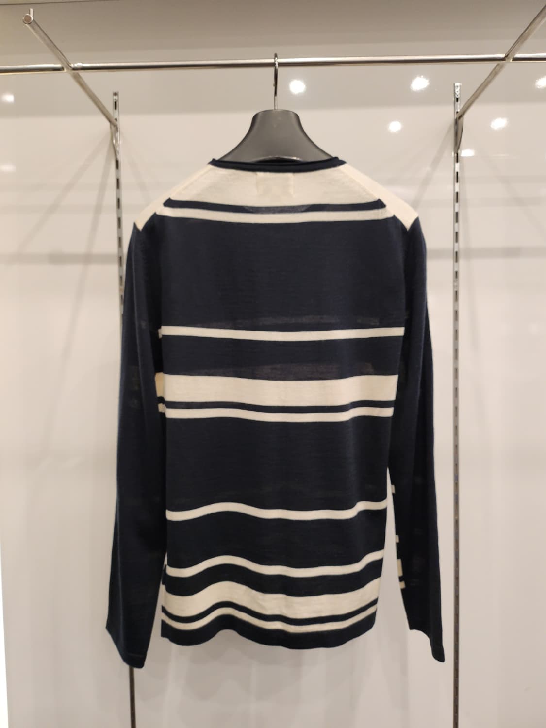 솔리드옴므 스트라이프 니트46 상품이미지2