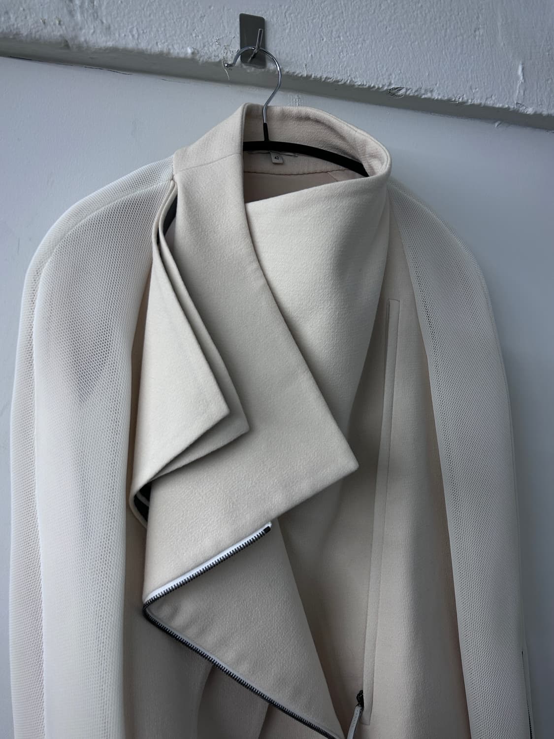 Gabriele Colangelo 비대칭 드레이프 하이넥 자켓 상품이미지2