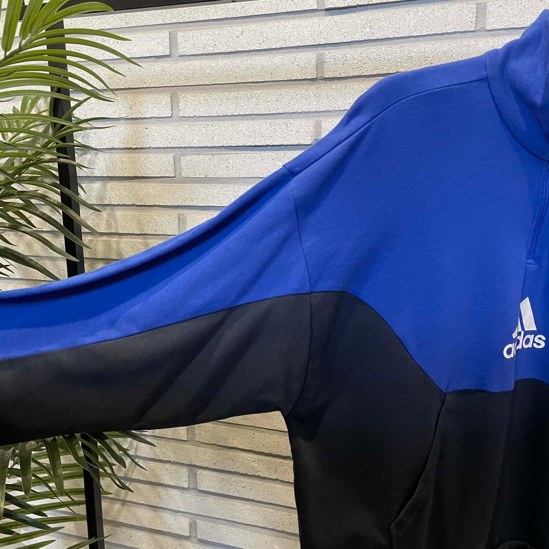 아디다스 반집업 맨투맨 하이넥 캥거루 포켓 배색 디테일 블루 네이비 상품이미지7