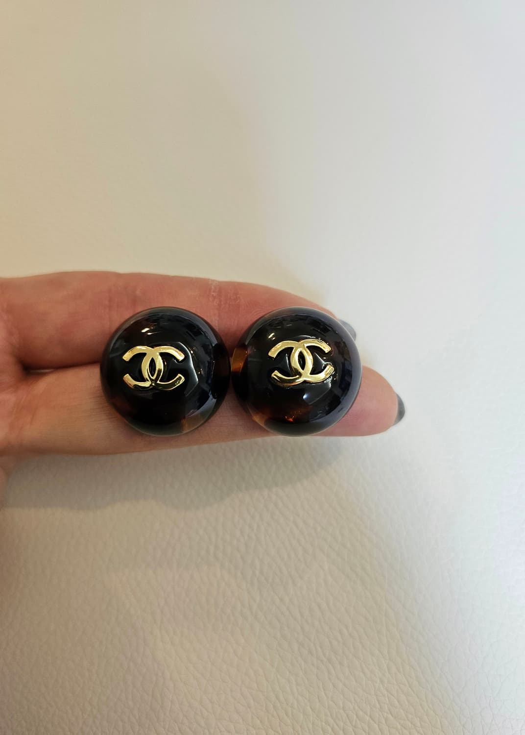 샤넬 빈티지단추 레오파드 귀걸이 업사이클링 상품이미지7