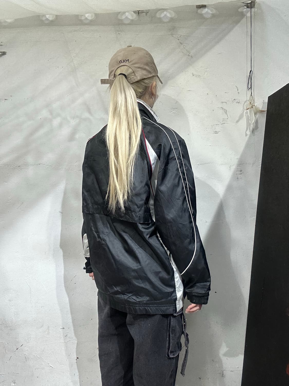 아식스 블랙 올드스쿨 오버핏 바람막이 트랙 자켓 S 상품이미지3