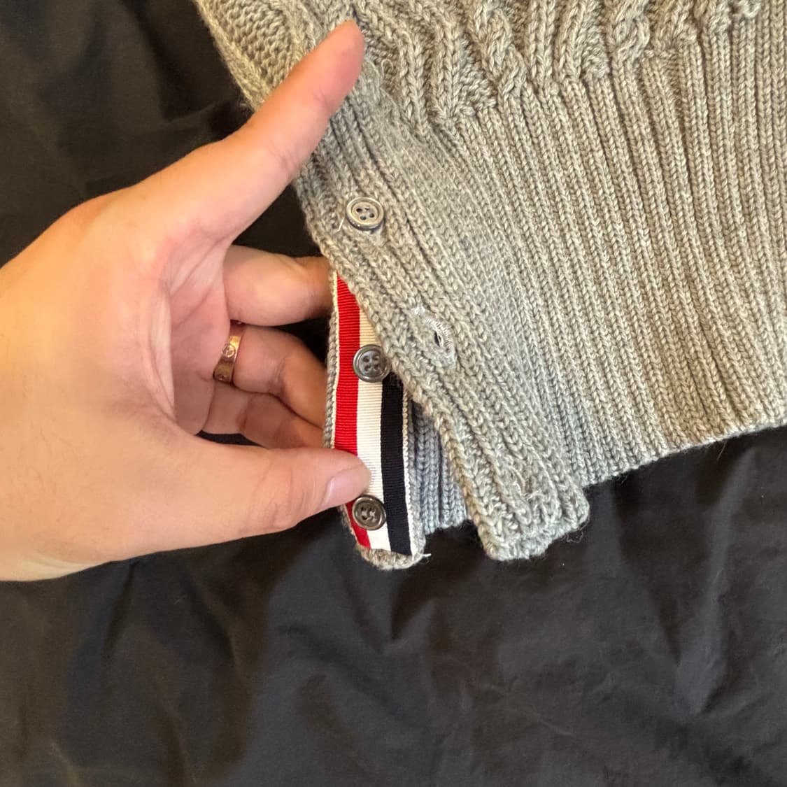 톰브라운 아란 케이블 니트 가디건 4사이즈 상품이미지5