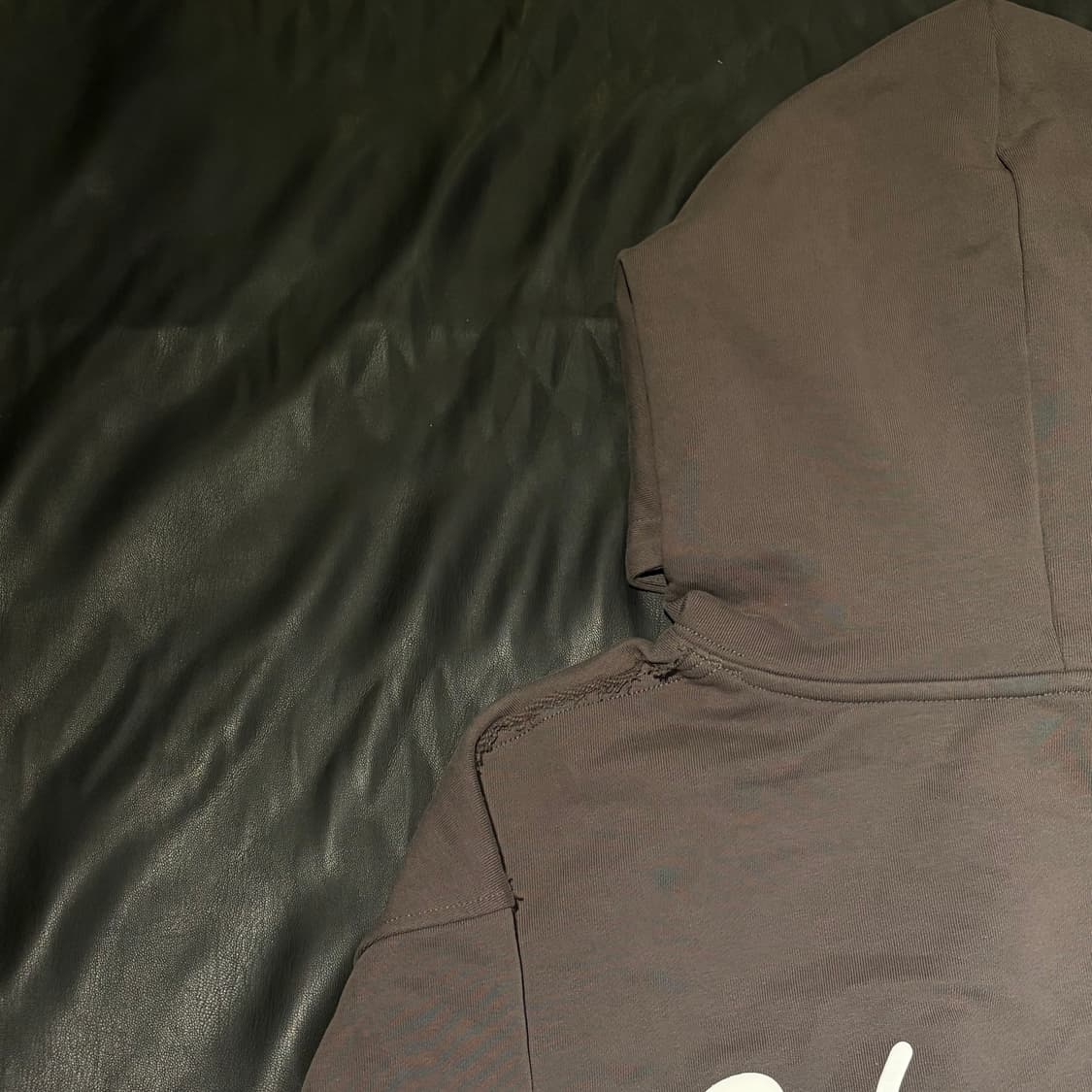 13드 마르조 X 스마일리 테디 패치 후드티 상품이미지5