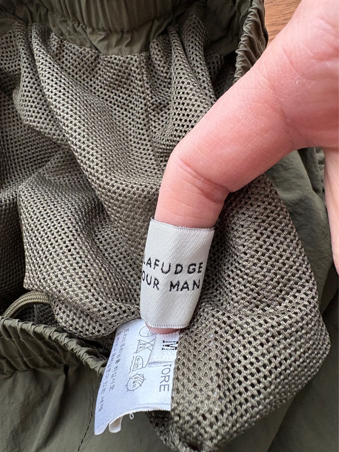 바나나 리퍼블릭 카키색 남성 면바지 상품이미지8