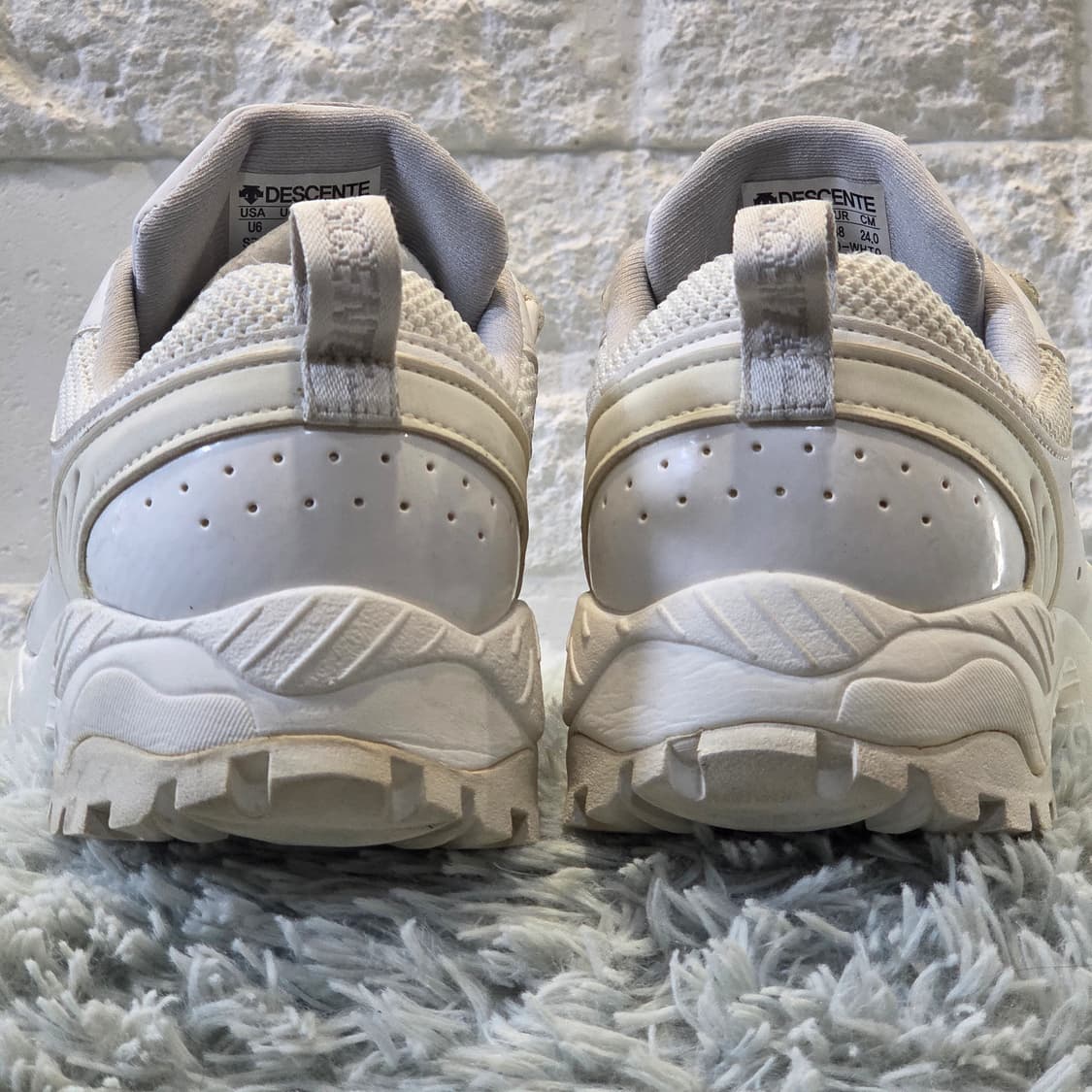 3q-20:데상트 S7129LCR90 여성 벨크로 트레일 스니커즈(240 상품이미지3