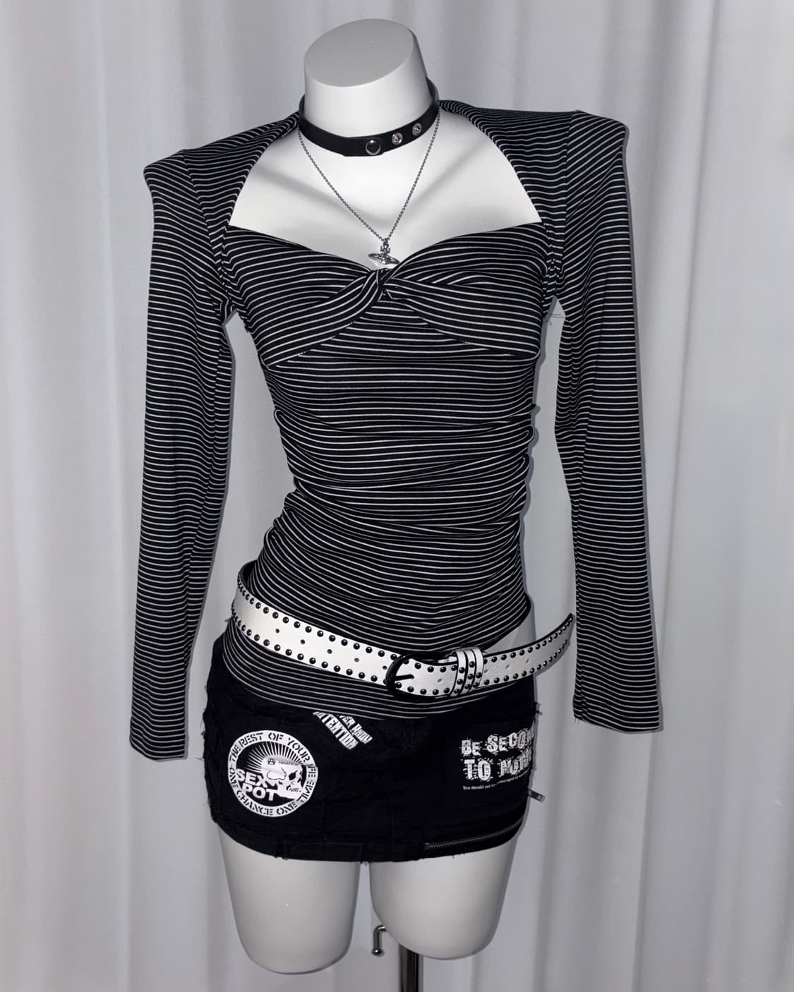 [michael T] 스트라이프 꼬임 홀터 셔링 블랙 갸루 긴소매 티셔츠 상품이미지2