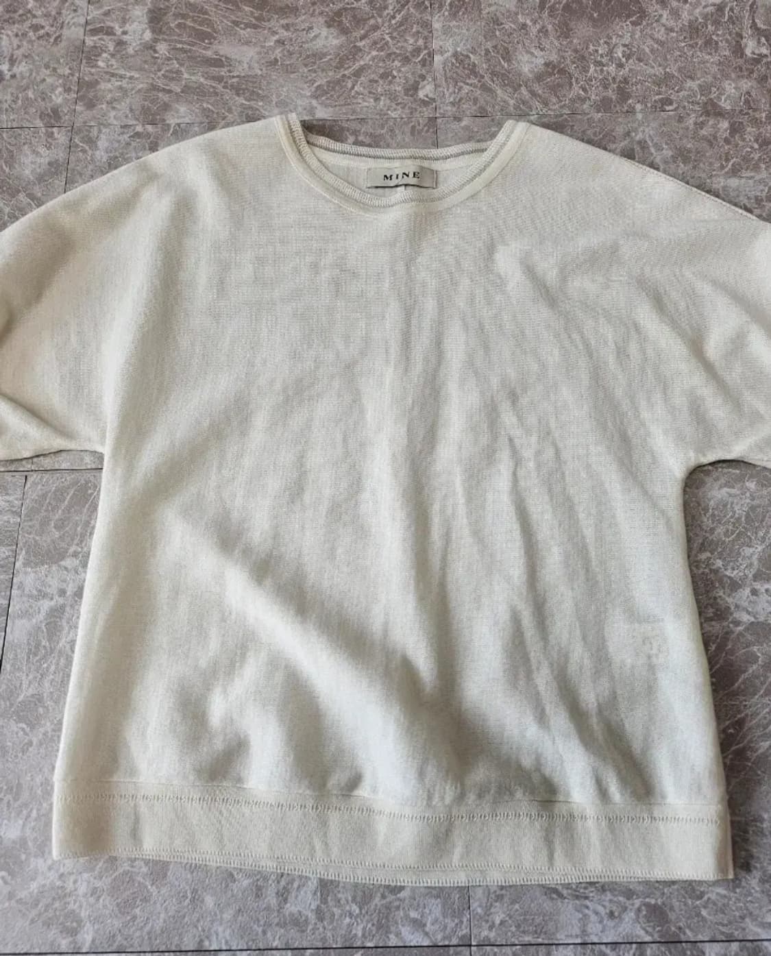 MINE 반팔 퍼프 블라우스 아이보리 상품이미지3