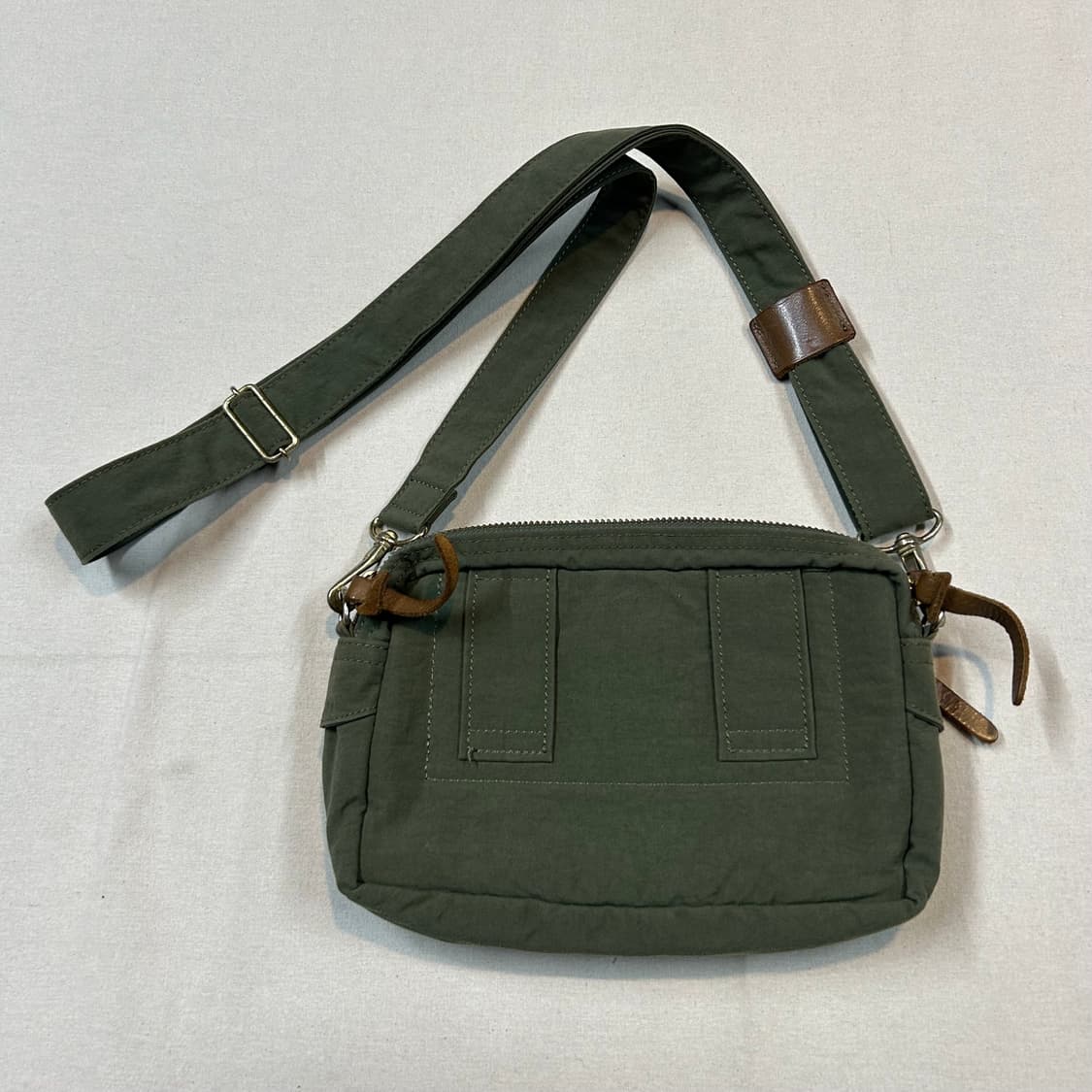 요시다 포터 메쉬포켓 크로스백 숄더백 올리브 컬러 상품이미지5