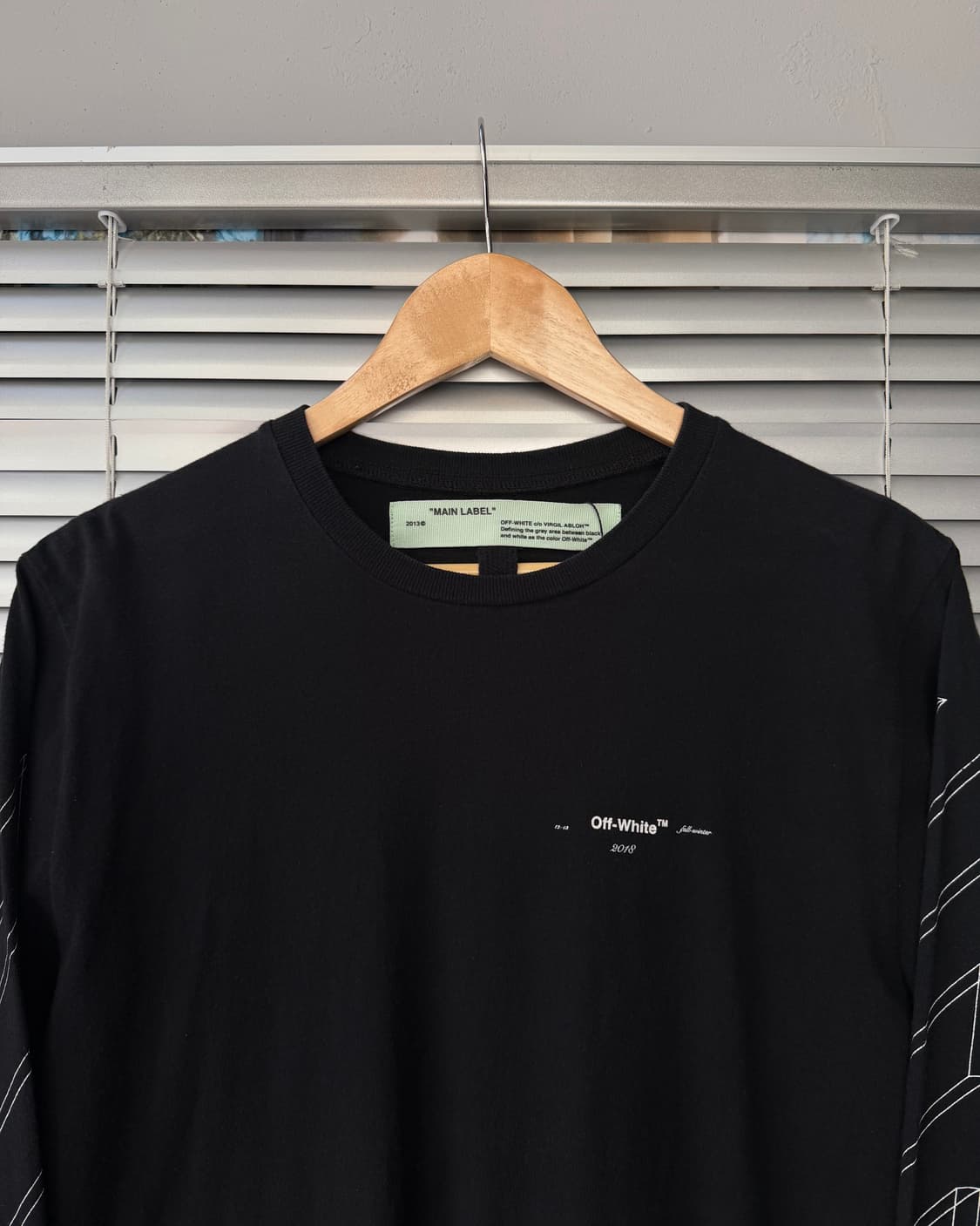 OFF WHITE 18FW 3D arrow long sleeve 상품이미지2