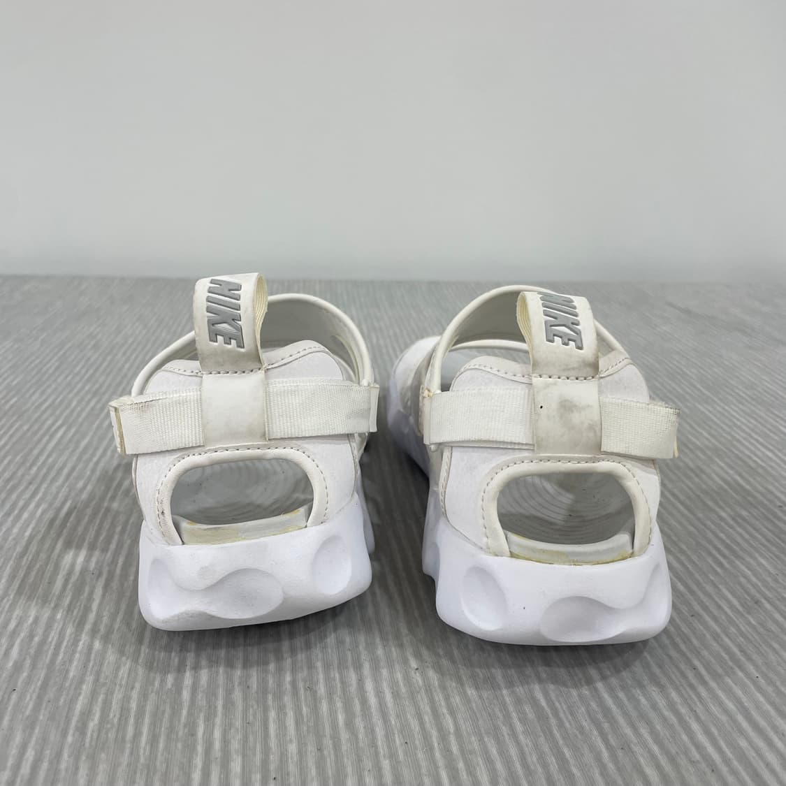 833) 나이키 오아시스 샌들 250mm 상품이미지4