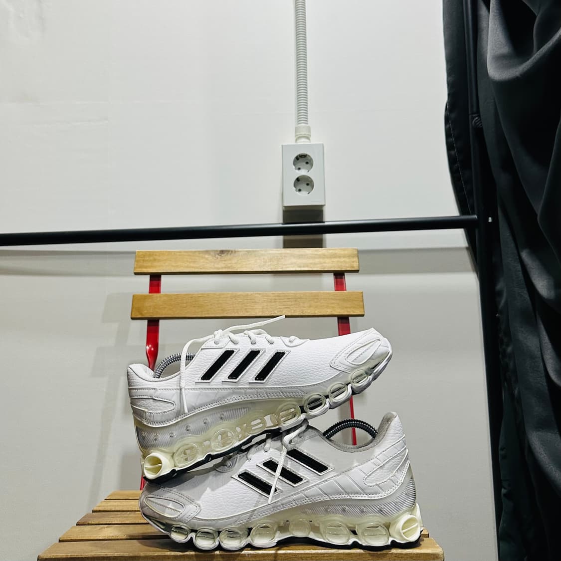 265) 아디다스 운동화 남성 남자 마이크로 바운스 화이트 블랙 상품이미지7